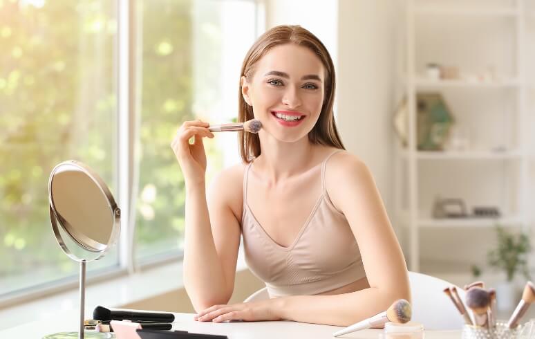 Laserowa korekcja wzroku a makijaż